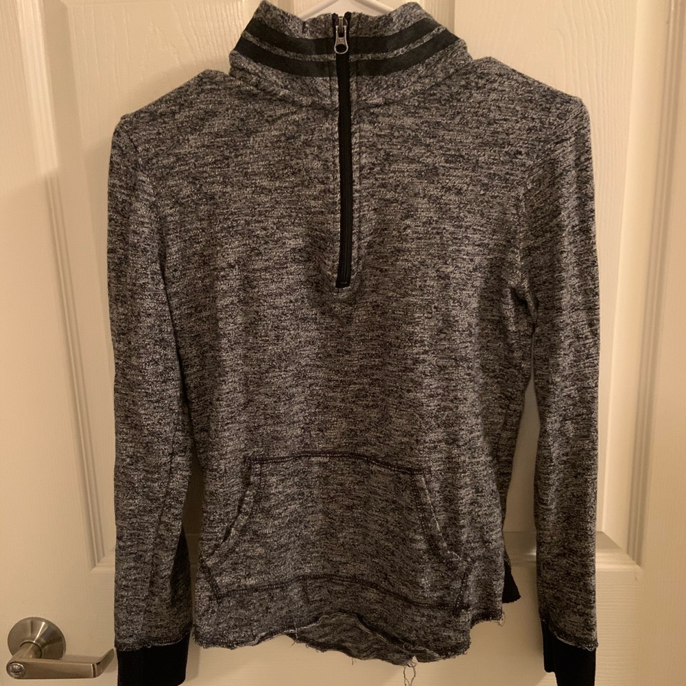 Pullover sweater